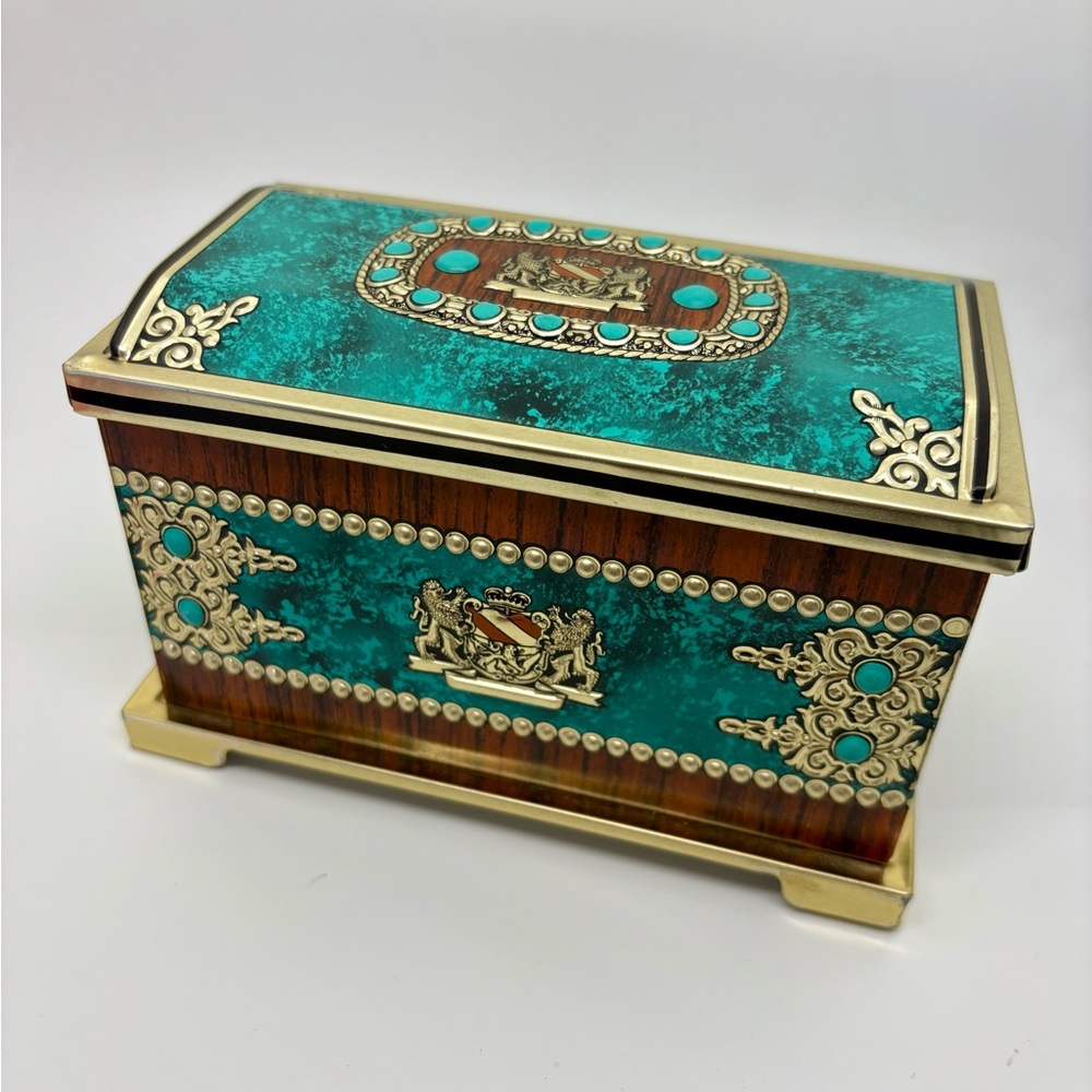 Vintage Blue Bird Confectionary “The King’s Chest” Tin